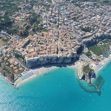 Flowery Tropea Apartment Buitenkant foto
