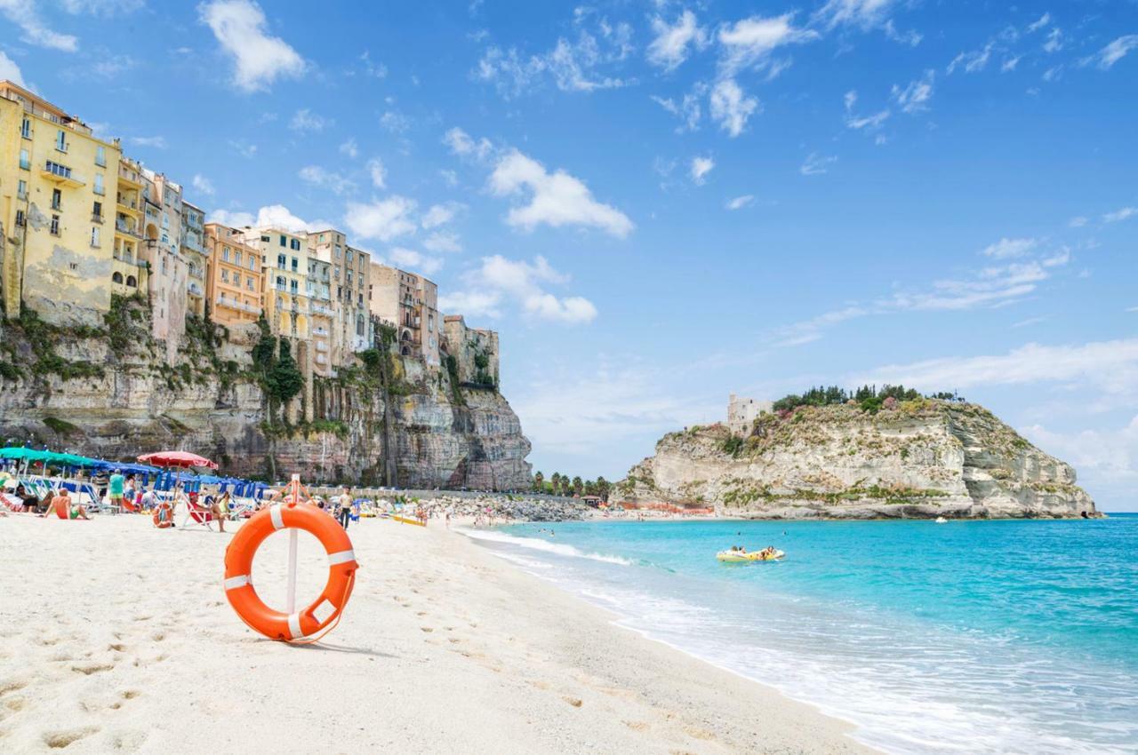 Flowery Tropea Apartment Buitenkant foto