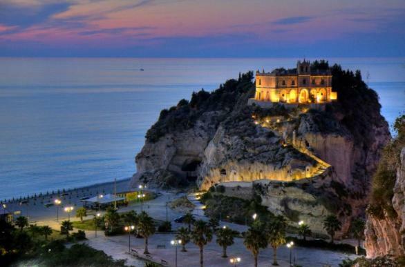 Flowery Tropea Apartment Buitenkant foto